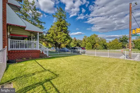 4131 Shannon Dr, Baltimore, MD 21213 photo 8