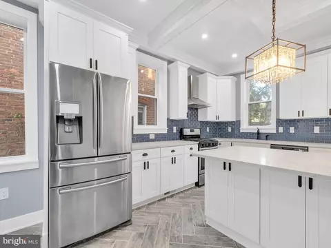 236 Collins Ave, Baltimore, MD 21229