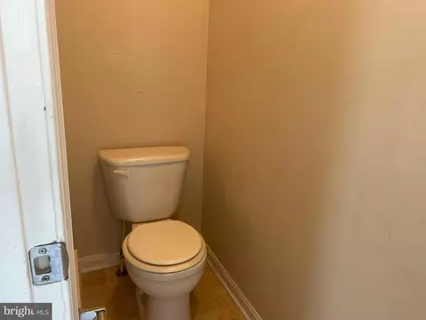 5406 Parkside Pl, Baltimore, MD 21206 photo 11