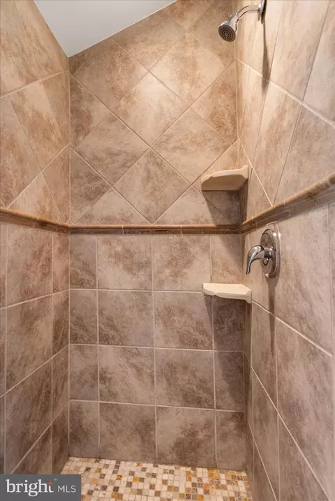 314 S Wolfe St, Baltimore, MD 21231 photo 26