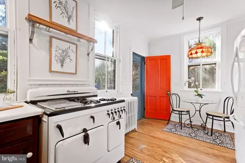 221 Alpine Rd, Baltimore, MD 21210 photo 24