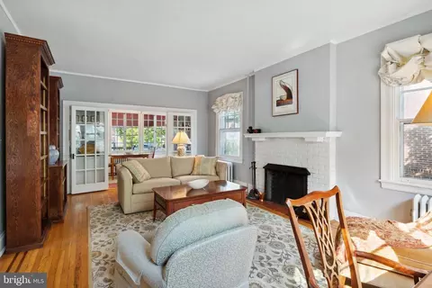 3938 Cloverhill Rd, Baltimore, MD 21218 photo 4