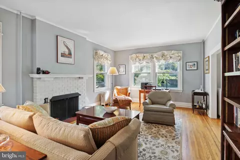 3938 Cloverhill Rd, Baltimore, MD 21218 photo 3