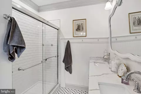 3938 Cloverhill Rd, Baltimore, MD 21218 photo 14