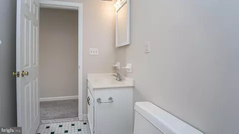 213 E Cross St, Baltimore, MD 21230 photo 32