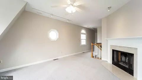 213 E Cross St, Baltimore, MD 21230 photo 29
