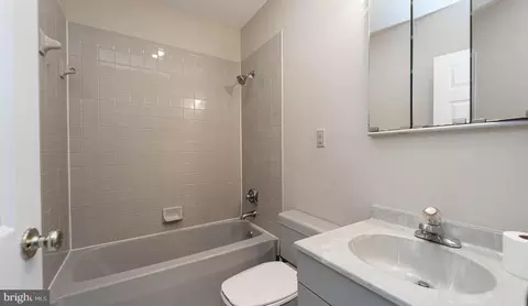 213 E Cross St, Baltimore, MD 21230 photo 21