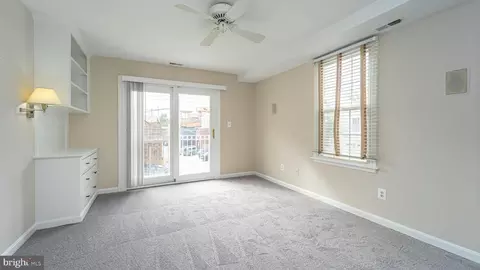 213 E Cross St, Baltimore, MD 21230 photo 24