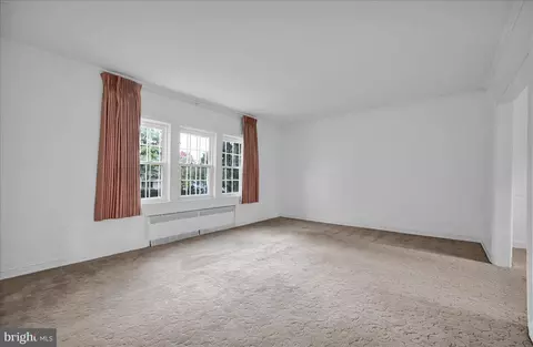 3301 Barrington Rd, Baltimore, MD 21215 photo 7
