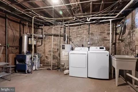 3301 Barrington Rd, Baltimore, MD 21215 photo 37
