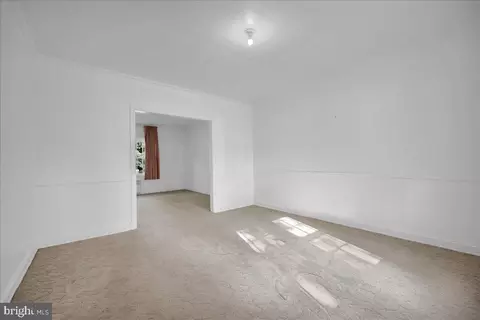 3301 Barrington Rd, Baltimore, MD 21215 photo 12