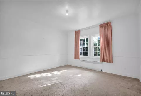 3301 Barrington Rd, Baltimore, MD 21215 photo 11