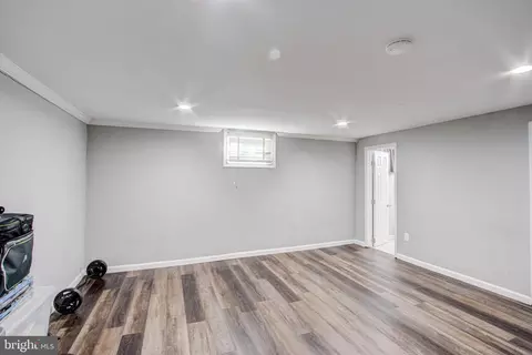 36 Mardrew Rd, Baltimore, MD 21229 photo 15