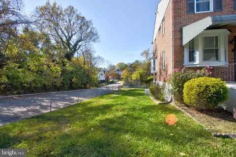 36 Mardrew Rd, Baltimore, MD 21229 photo 2