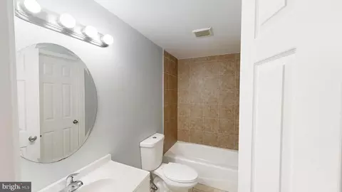 1826 N Caroline St, Baltimore, MD 21213 photo 24