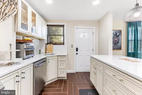 2214 Hamilton Ave, Baltimore, MD 21214 photo 21