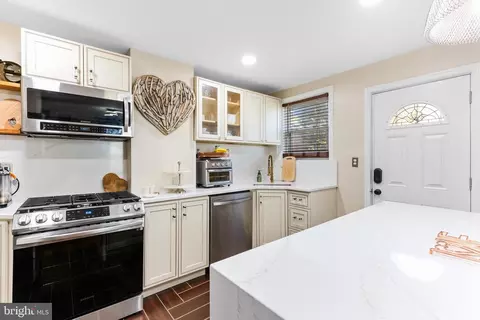 2214 Hamilton Ave, Baltimore, MD 21214 photo 20