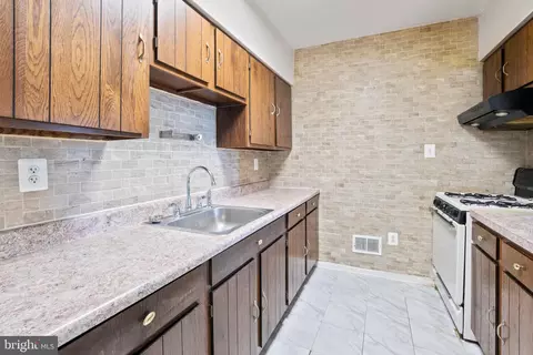 1235 N Central Ave, Baltimore, MD 21202 photo 2