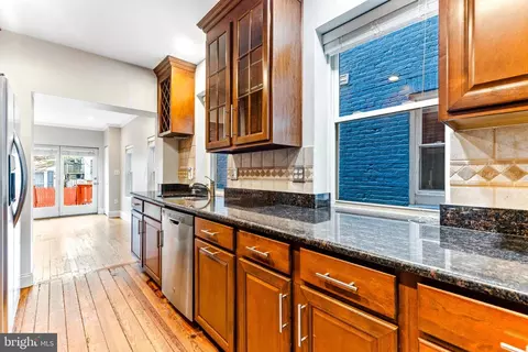 2333 Eastern Ave, Baltimore, MD 21224 photo 8