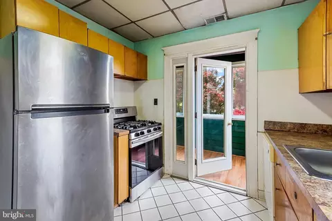 2405 Hamilton Ave, Baltimore, MD 21214 photo 28