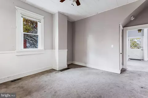 2405 Hamilton Ave, Baltimore, MD 21214 photo 10
