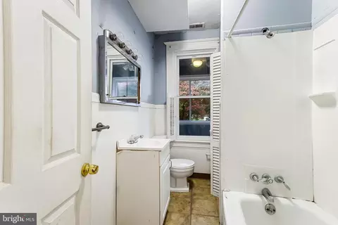 2405 Hamilton Ave, Baltimore, MD 21214 photo 22