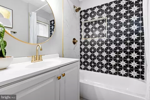 152 Collins Ave, Baltimore, MD 21229 photo 6