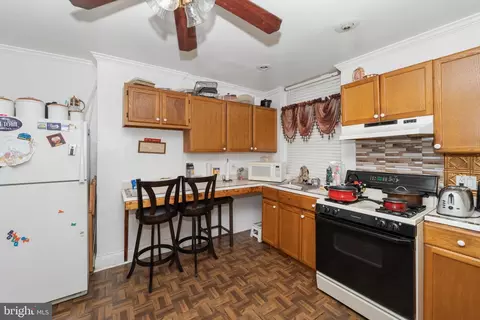 2406 Mcelderry St, Baltimore, MD 21205 photo 10