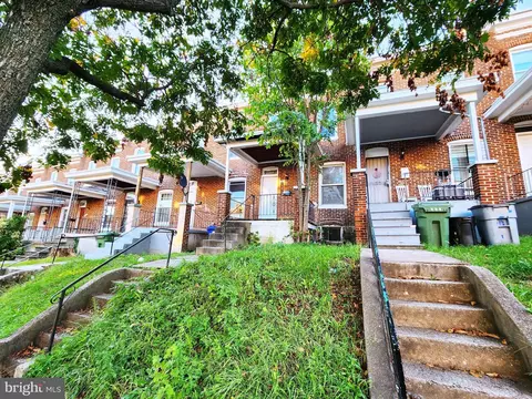 709 Denison St, Baltimore, MD 21229 photo 2