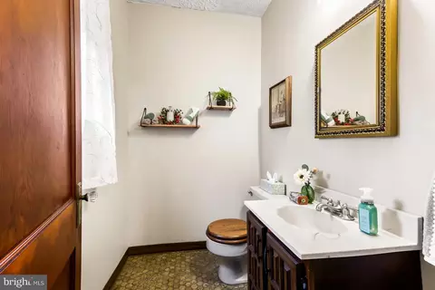 3012 Iona Ter, Baltimore, MD 21214 photo 11