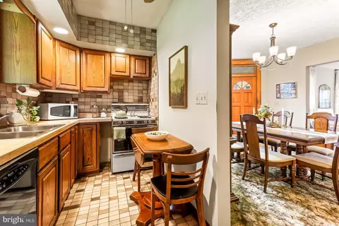 3012 Iona Ter, Baltimore, MD 21214 photo 13
