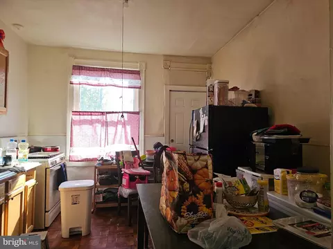 2427 E Lanvale St, Baltimore, MD 21213 photo 6