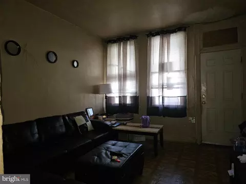 2427 E Lanvale St, Baltimore, MD 21213 photo 3