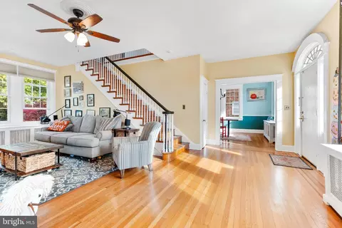 8 Mallow Hill Rd, Baltimore, MD 21229 photo 8