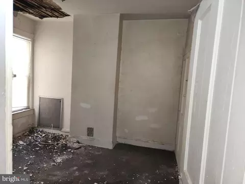 812 Appleton St, Baltimore, MD 21217 photo 8