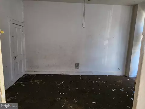 812 Appleton St, Baltimore, MD 21217 photo 5