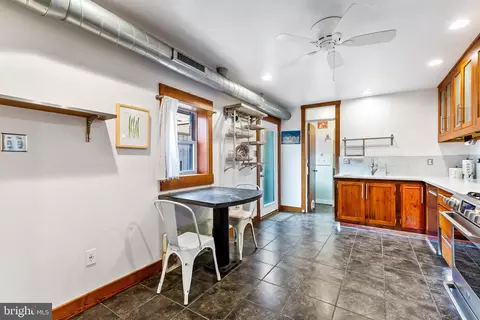 1452 Hull St, Baltimore, MD 21230 photo 17