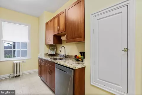 6 Upland Rd #K-3, Baltimore, MD 21210 photo 12