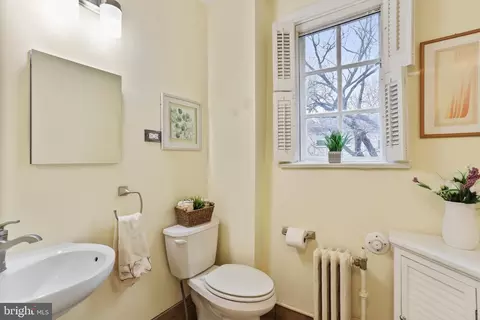 6 Upland Rd #K-3, Baltimore, MD 21210 photo 16