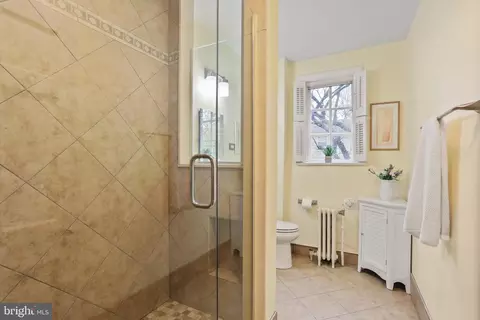 6 Upland Rd #K-3, Baltimore, MD 21210 photo 4