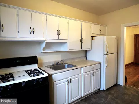 3325 Elbert St, Baltimore, MD 21229 photo 7