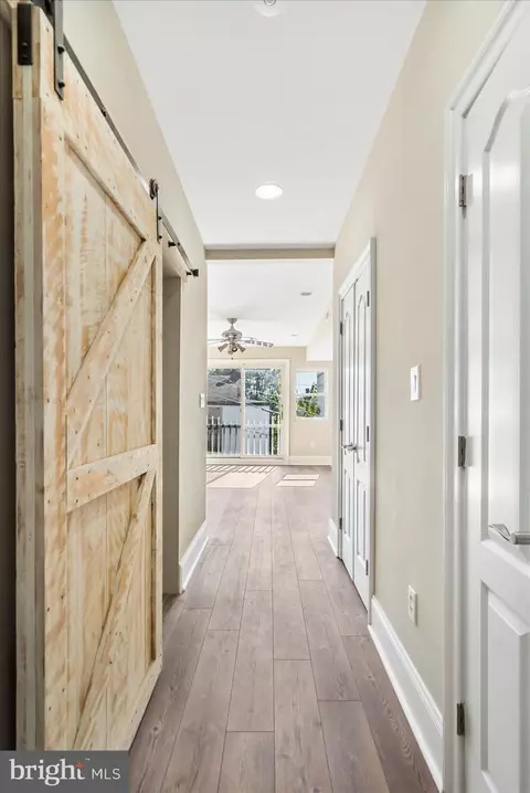 1821 E Pratt St, Baltimore, MD 21231 photo 32