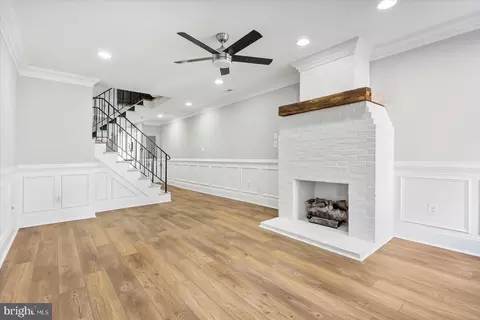 1821 E Pratt St, Baltimore, MD 21231 photo 4