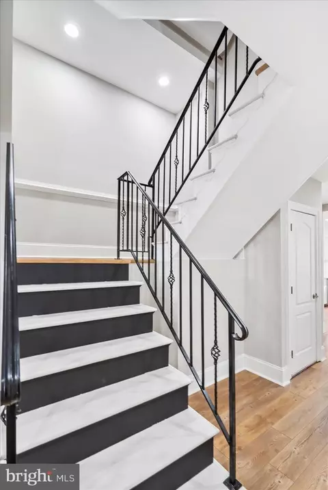 1821 E Pratt St, Baltimore, MD 21231 photo 24