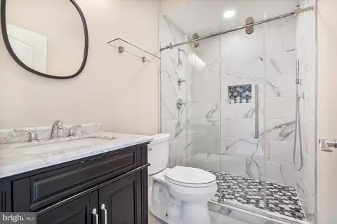 1821 E Pratt St, Baltimore, MD 21231 photo 20