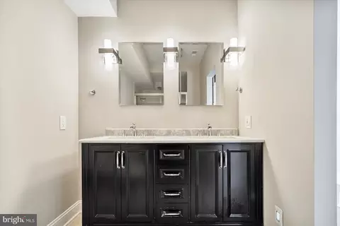 1821 E Pratt St, Baltimore, MD 21231 photo 30
