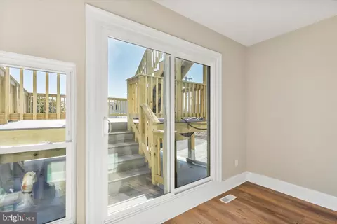 1821 E Pratt St, Baltimore, MD 21231 photo 34