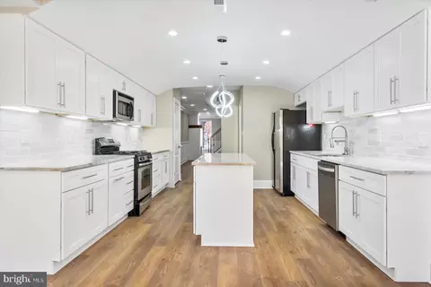 1821 E Pratt St, Baltimore, MD 21231 photo 12