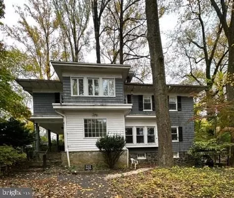 2802 Lawina Rd, Baltimore, MD 21216