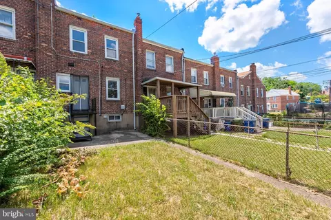 Exterior - 107 Upmanor Rd, Baltimore, MD 21229 photo 4 of 4